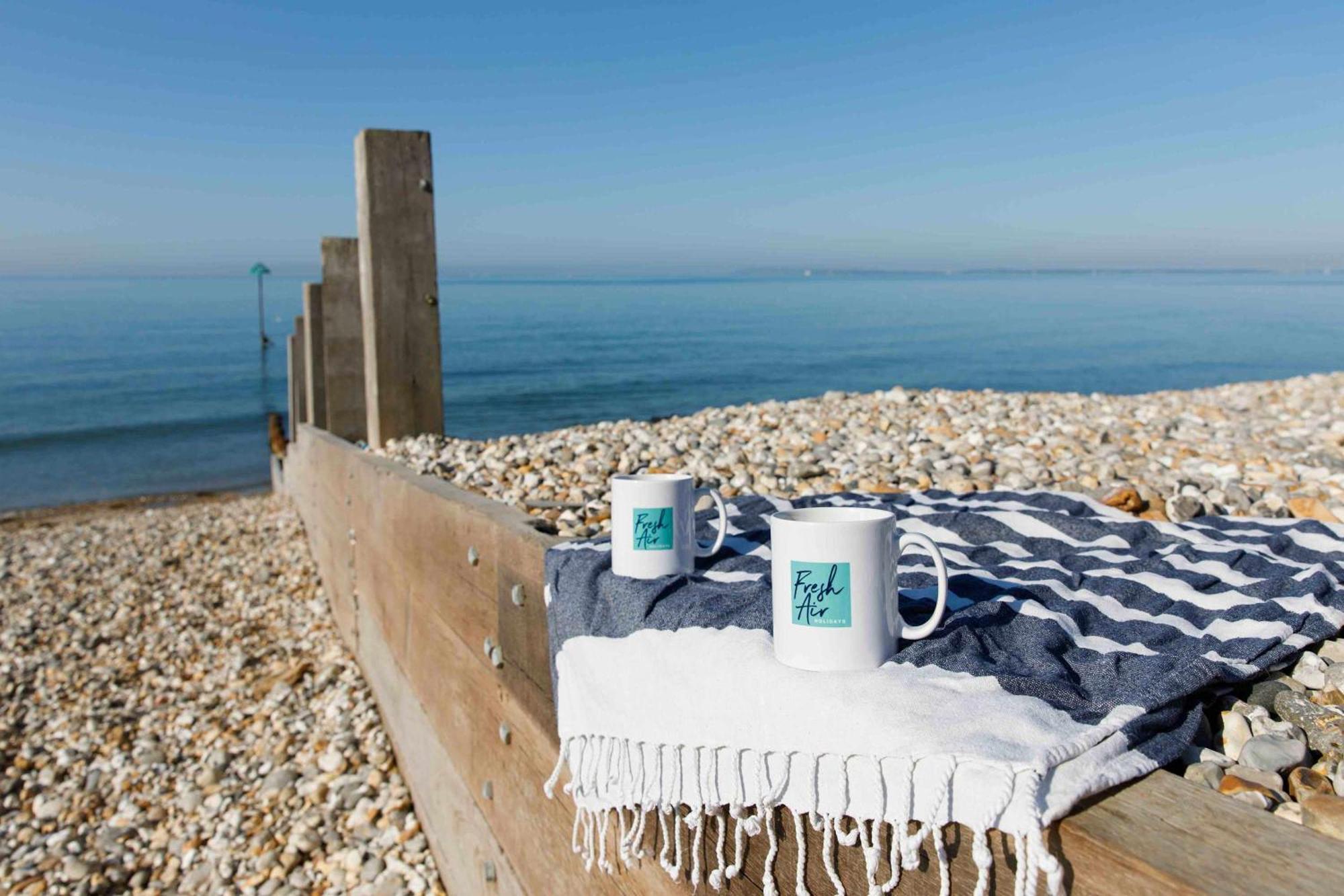 High-End Beachfront Getaway Sea View King Bed 이스트 위터링 외부 사진
