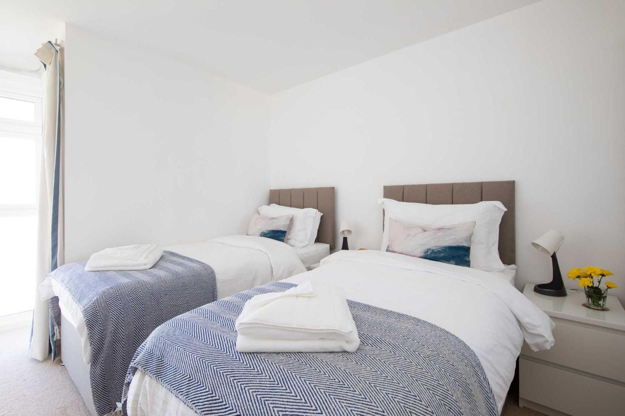 High-End Beachfront Getaway Sea View King Bed 이스트 위터링 외부 사진